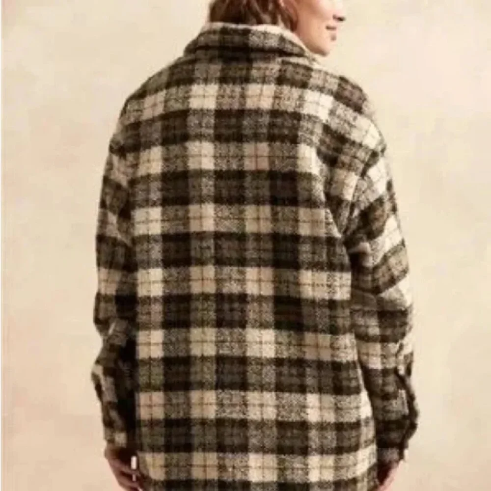 BANANA REPUBLIC Wool/Alpaca Italian Boucle Shirt Jacket Shacket Size XS - Picture 2 of 6